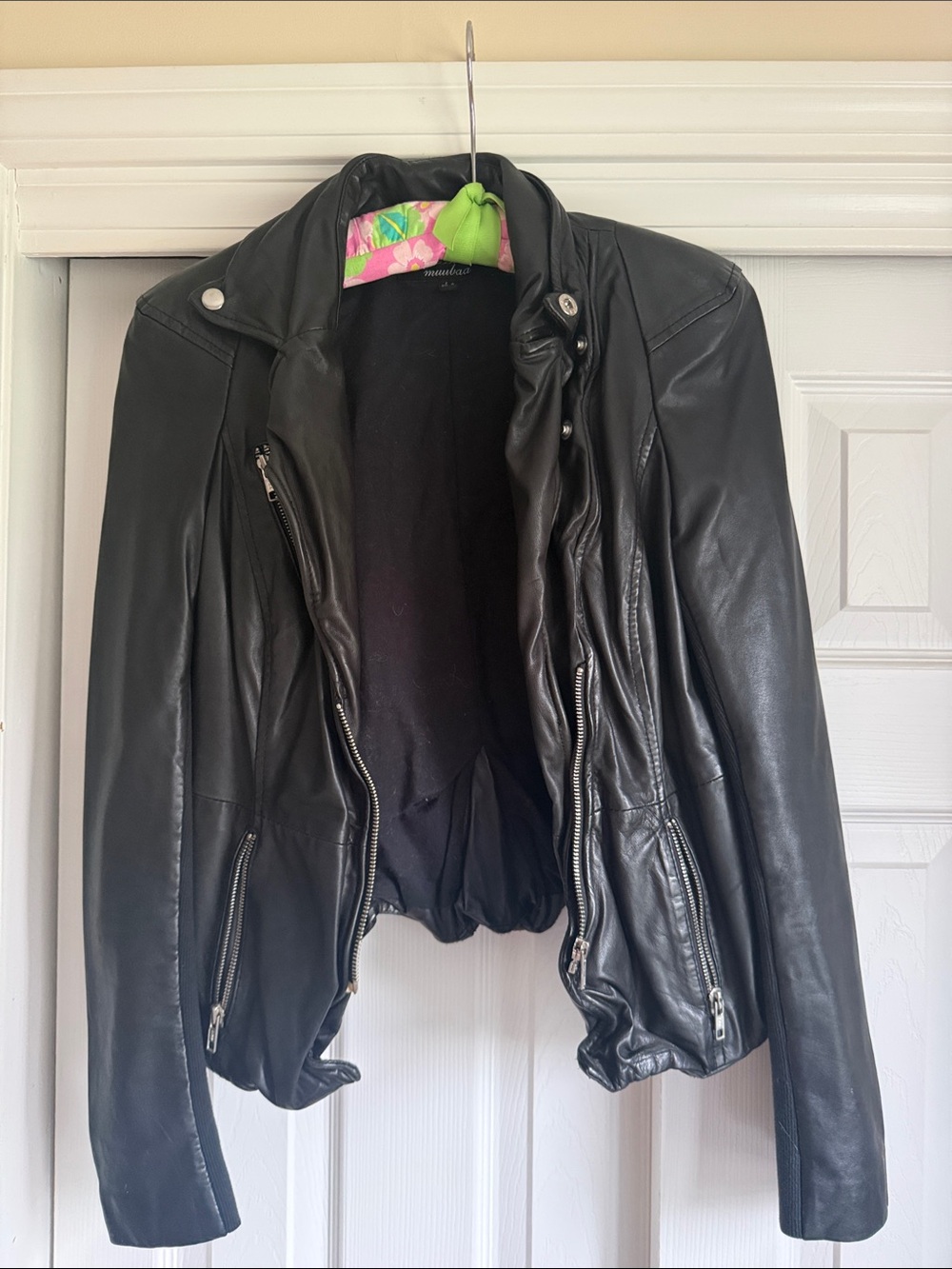 Vintage Muubaa Black Leather Zip Front Women's Jacket details